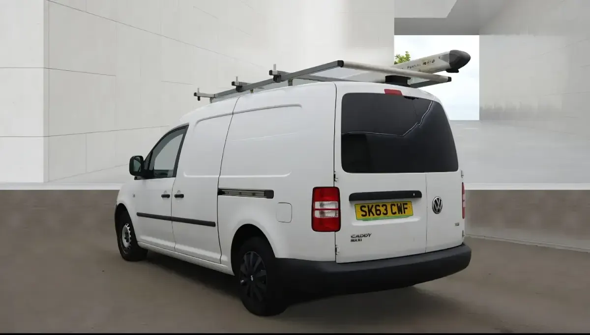 Used VW Caddy Startline 102 HP (75 kW) 2013 White MPV