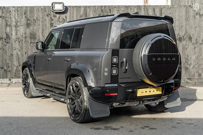 Used Land Rover Defender HSE Dynamic 345 HP (253 kW) 2026 Carpathian grey SUV