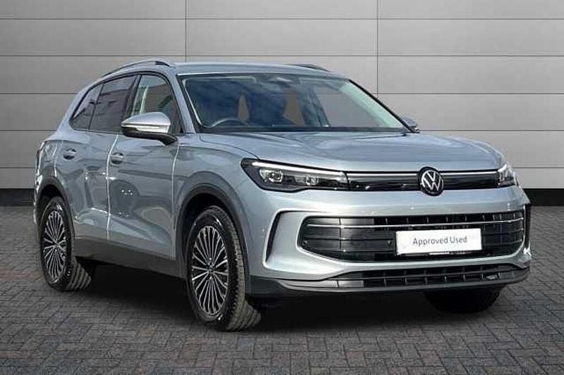 Used 2025 VW Tiguan SUV | £31,995 (Fair price) - Image 1/4