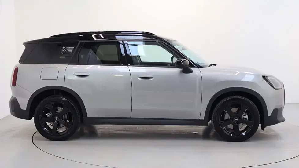 Used Mini Countryman 168 HP (123 kW) 2026 Silver SUV