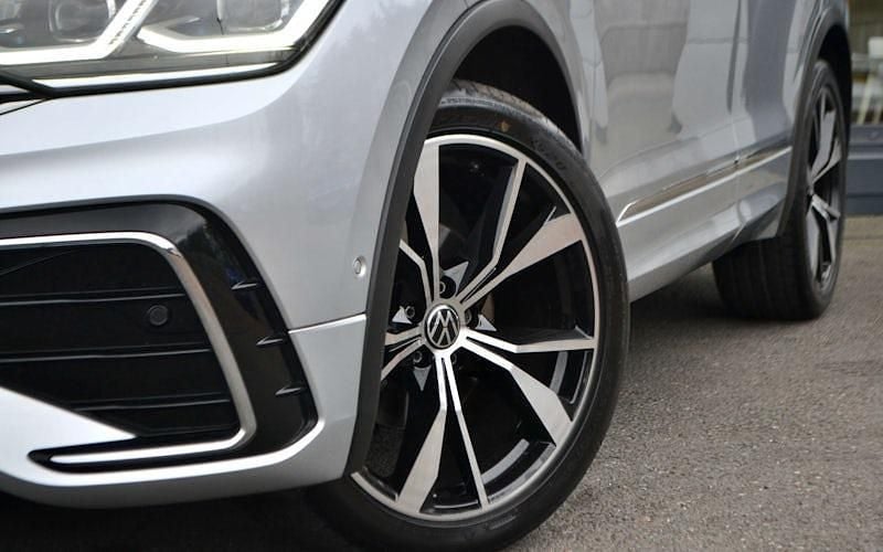 Used VW Tiguan R-line 150 HP (110 kW) 2023 SUV