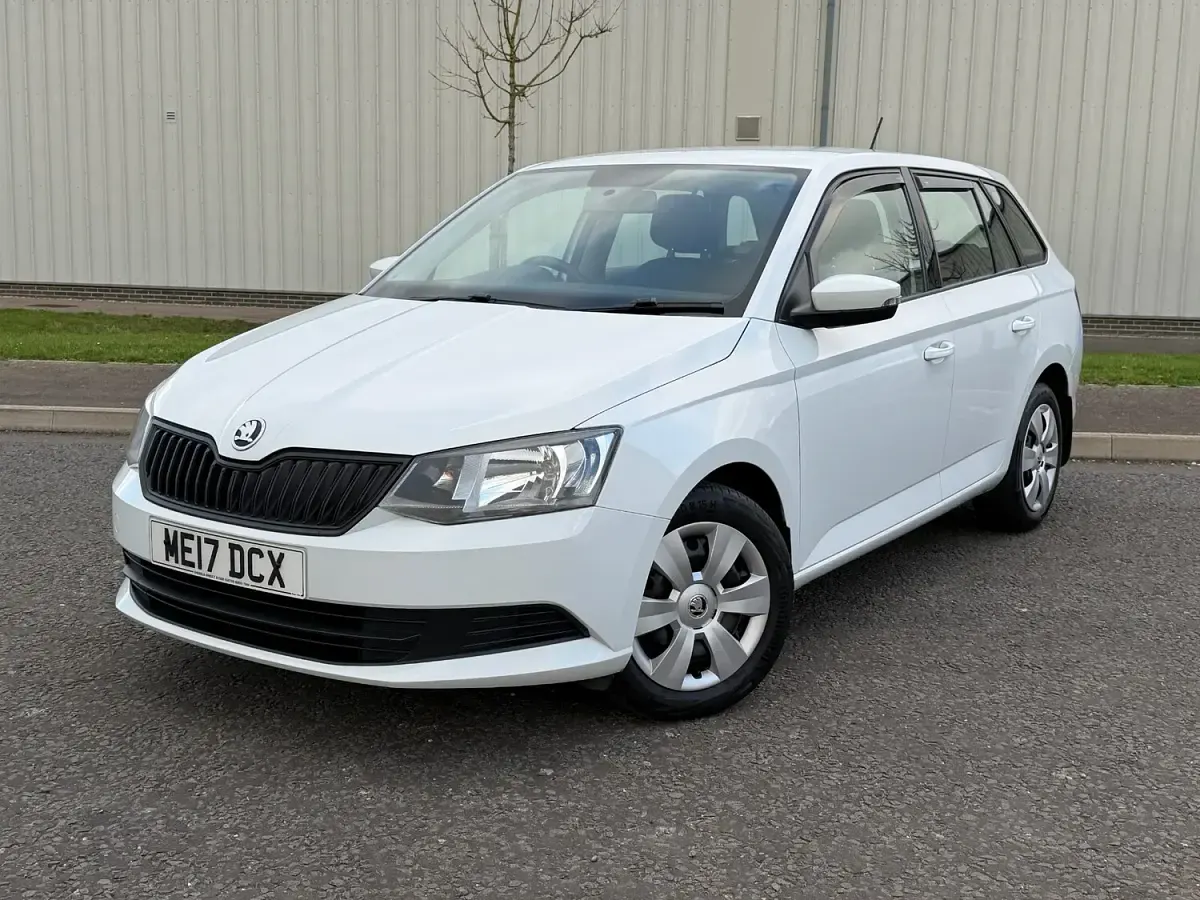 Used Skoda Fabia 2023 White Hatchback