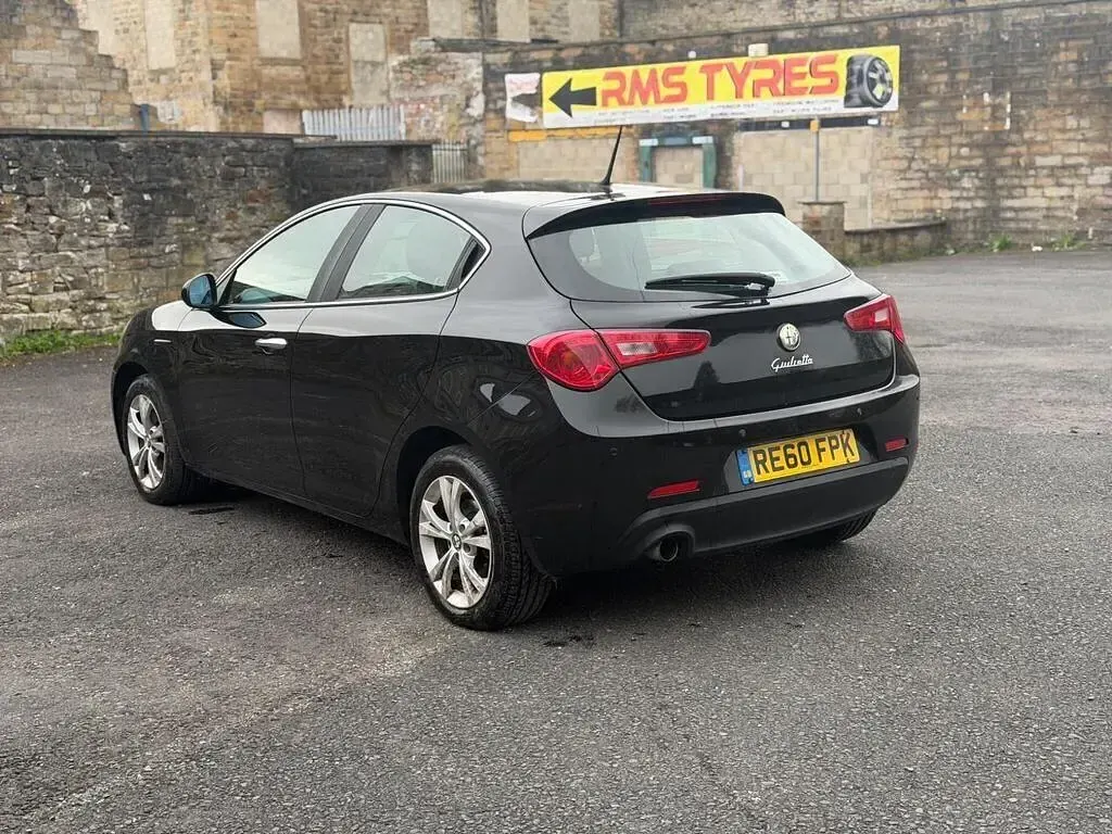 Used Alfa Romeo Giulietta Lusso 170 HP (125 kW) 2010 Black Hatchback