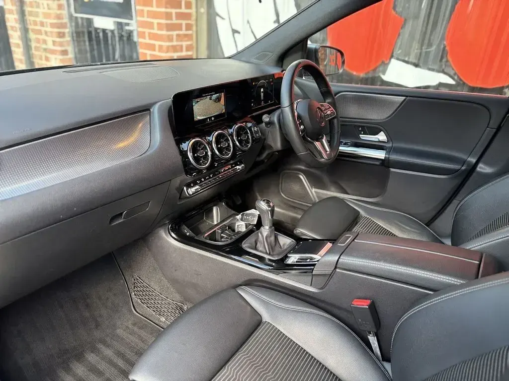 Used Mercedes B180 136 HP (100 kW) 2020 Grey MPV