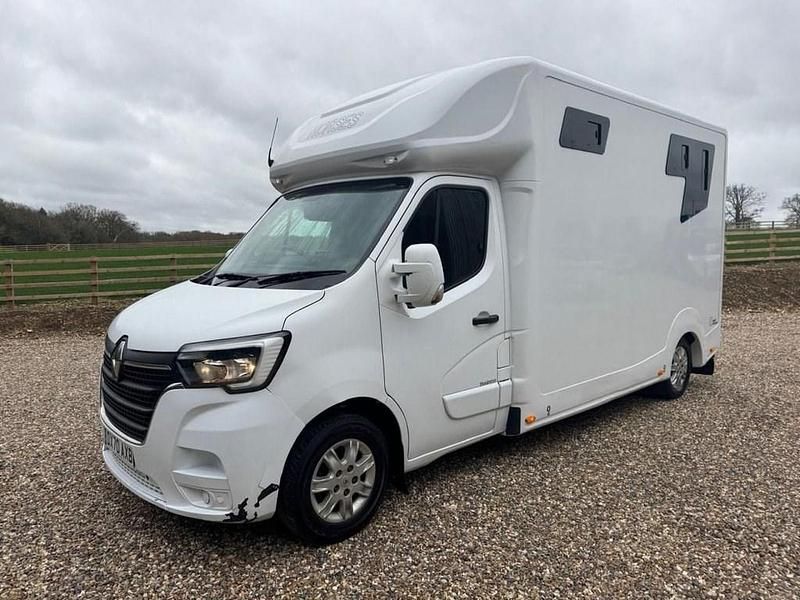 Used Renault Master Business 2021 White MPV