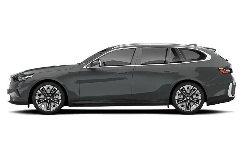 New 2026 BMW 530e M Sport Estate | £56,276 - Image 1/1
