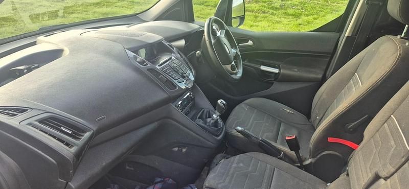 Used Ford Transit Connect Limited 115 HP (84 kW) 2015 Black MPV