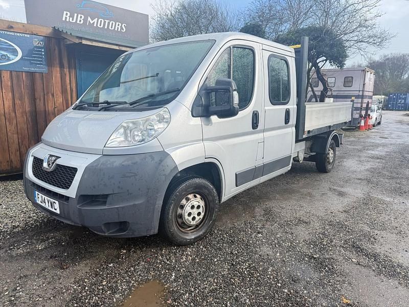Usado Peugeot Boxer 130 HP (95 kW) 2014 Prateado Van