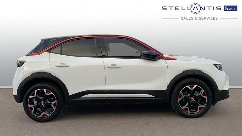 White Used 2021 Vauxhall Mokka SRi SUV | £15,908 (Fair price) - Image 1/4