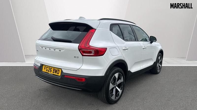 New Volvo XC40 Plus 163 HP (119 kW) 2026 Special metallic  crystal white SUV