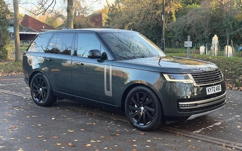 Used 2025 Land Rover Range Rover SE SUV | £69,995 - Image 1/4