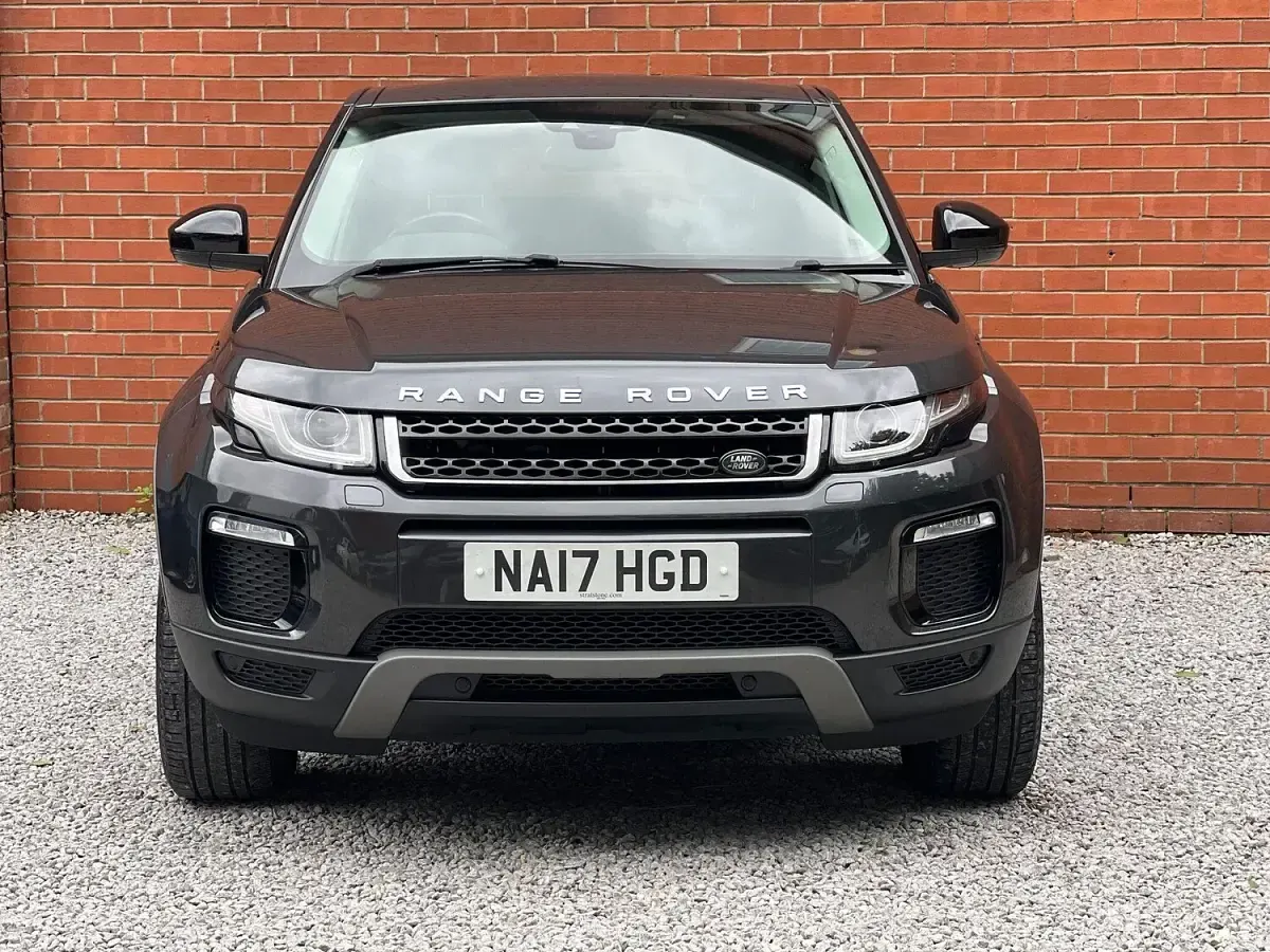 Used Land Rover Range Rover evoque SE 2017 Grey Estate