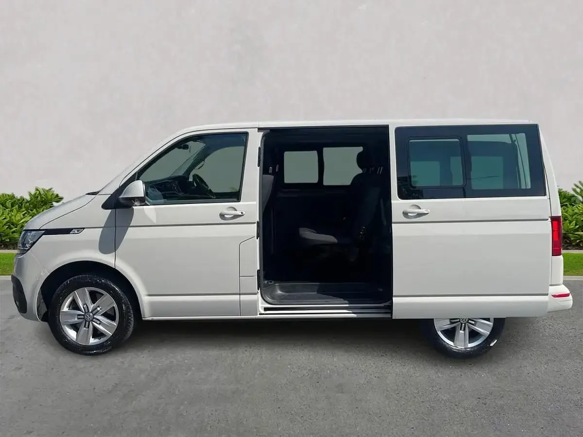 Used VW T6.1 Highline 150 HP (110 kW) 2022 Beige Van