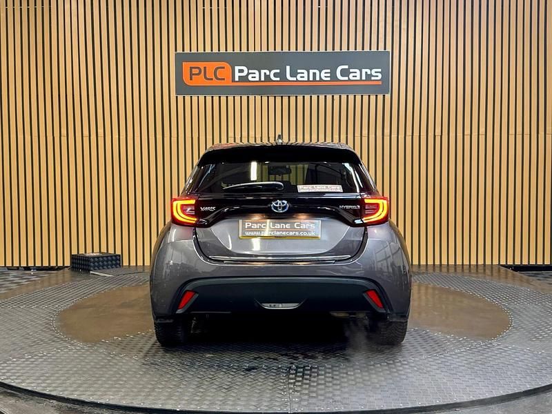 Used Toyota Yaris Hybrid Design 2021 Grey Hatchback