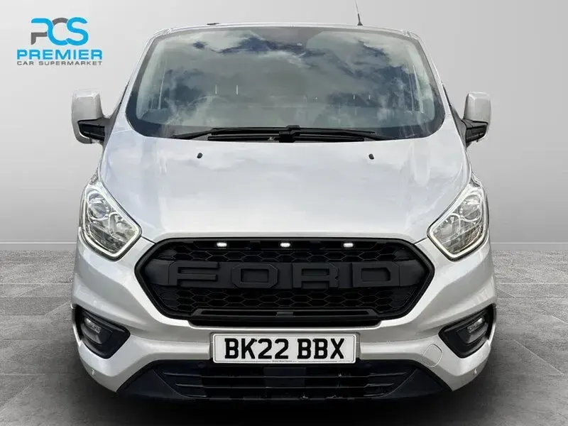 Used Ford Transit Custom Limited 130 HP (95 kW) 2022 Moondust silver (metallic paint) Van