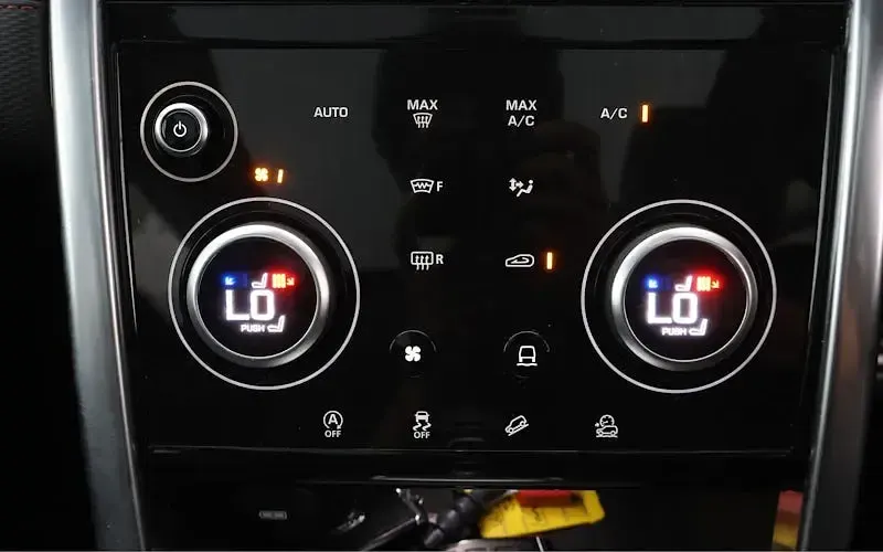 Used Land Rover Discovery Sport SE Dynamic 180 HP (132 kW) 2019 Black SUV