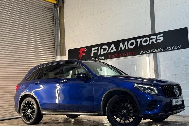 Used Mercedes GLC250 AMG Line Premium Plus 211 HP (155 kW) 2018