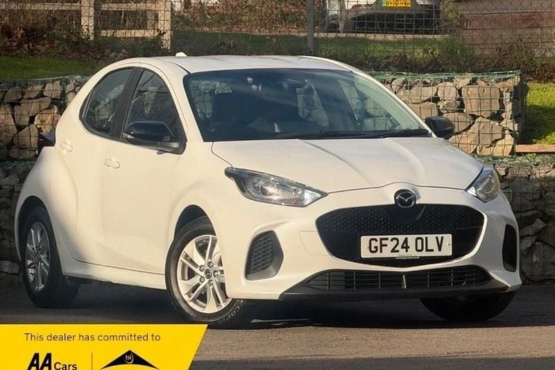 Used Mazda 2 Center-Line 2024 Northern white pearl metallic Hatchback