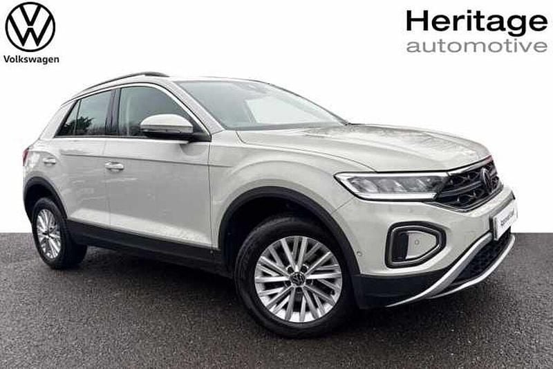 Used 2023 VW T-Roc SUV | £17,800 (Good price) - Image 1/4