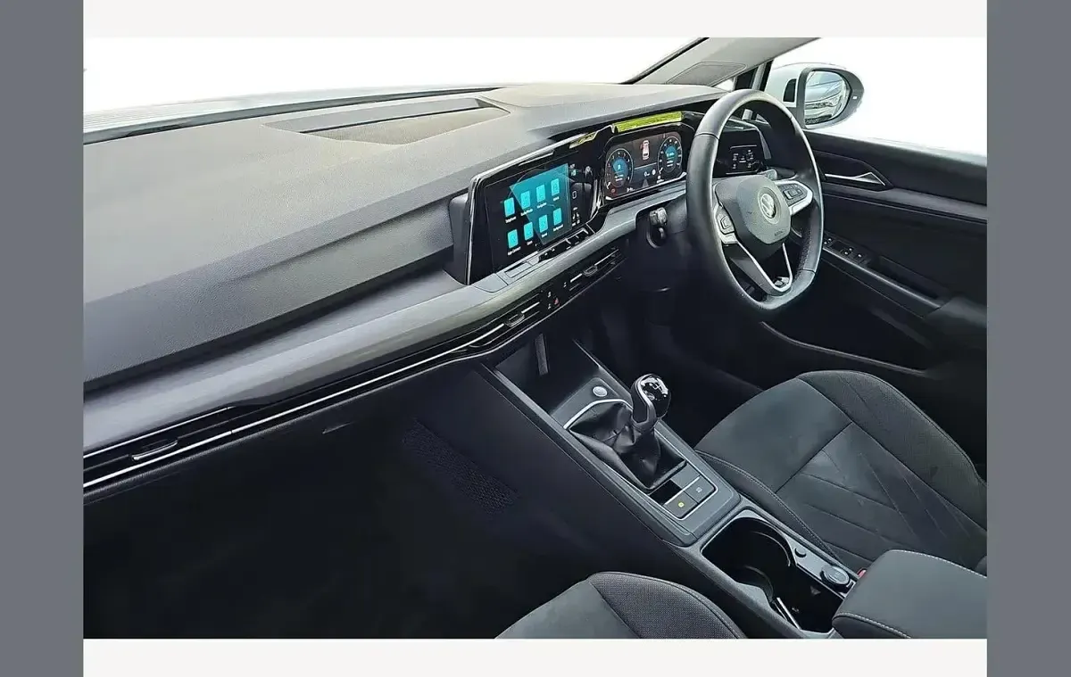 Used VW Golf VIII Style 150 HP (110 kW) 2022 White Estate