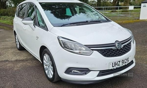 Used Vauxhall Zafira SRi 134 HP (98 kW) 2017 White MPV