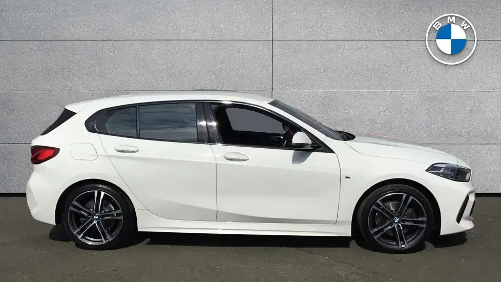 Used BMW 118 M Sport 134 HP (98 kW) 2022 White