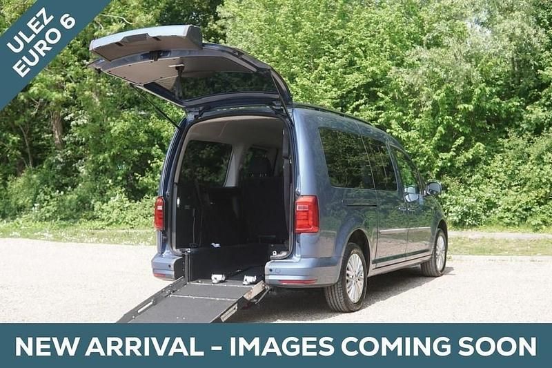 Used VW Caddy Maxi Life Life 2018 Blue MPV