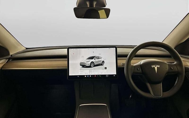 Used Tesla Model Y RWD 254 kW (346 HP) 2024 White SUV