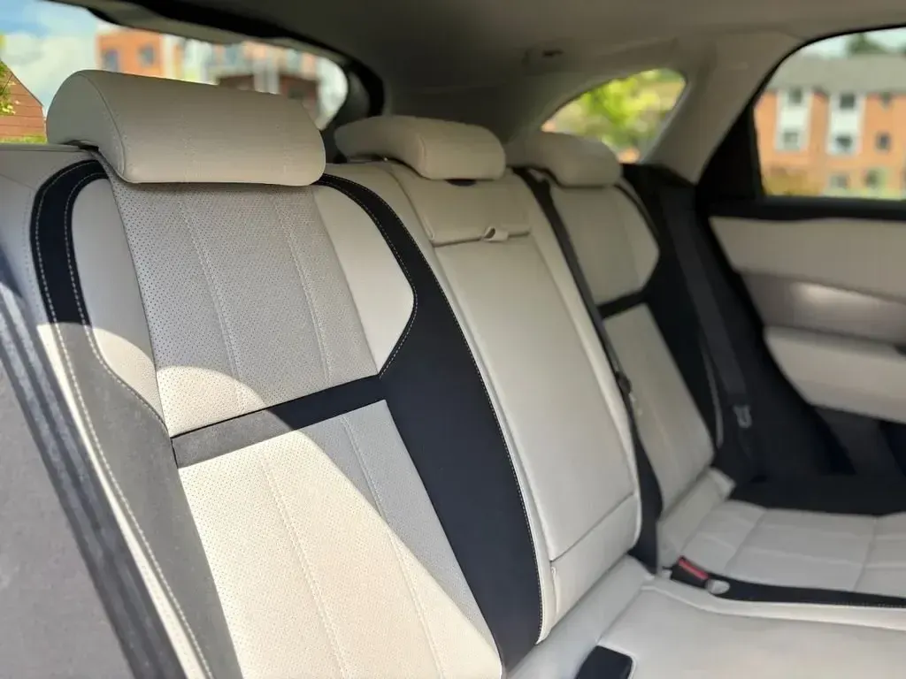 Gebraucht Land Rover Range Rover Velar SE 250 PS (183 kW) 2019 Schwarz SUV