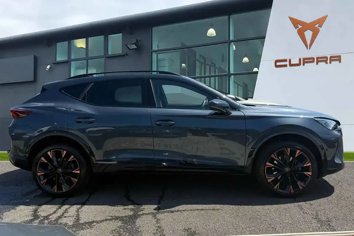 Used Cupra Formentor 150 HP (110 kW) 2025 Grey SUV