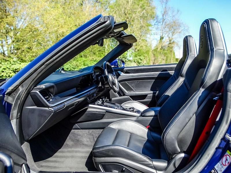 Used Porsche 911 Carrera S Cabriolet 450 HP (330 kW) 2019 Blue Cabriolet