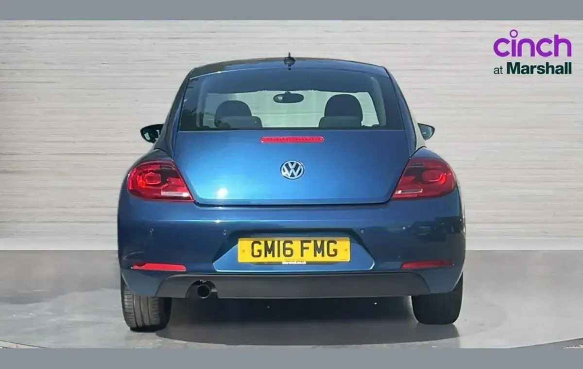 Used VW Beetle 105 HP (77 kW) 2016 Blue Hatchback