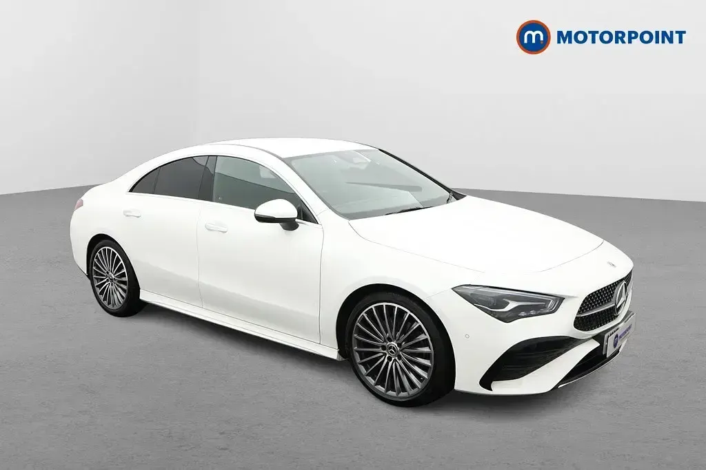 Begagnad Mercedes CLA200 AMG Line Premium 163 HK (119 kW) 2025 Sportkupé