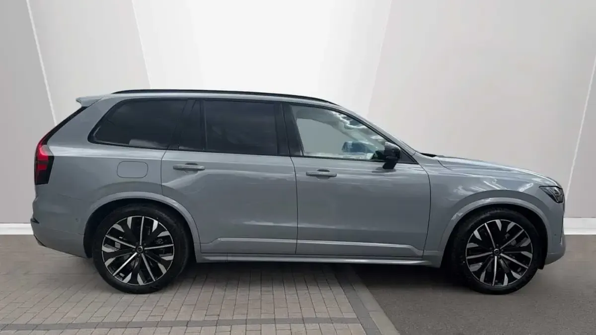 New Volvo XC90 Ultra 455 HP (334 kW) 2026 Grey SUV