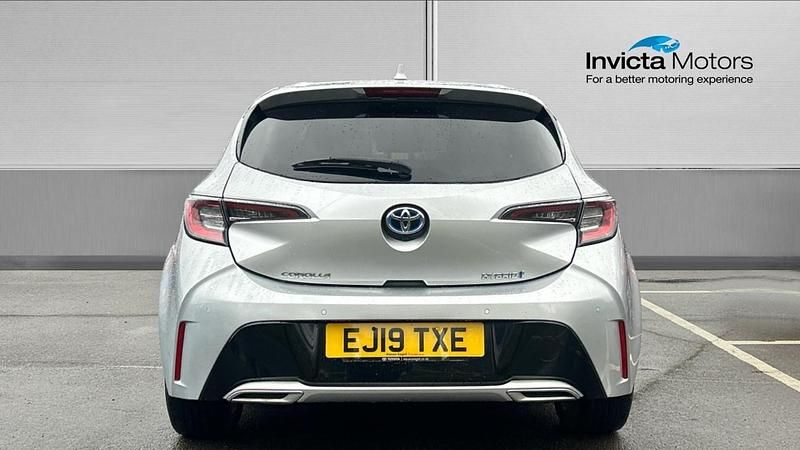 Used Toyota Corolla 184 HP (135 kW) 2019 Silver Hatchback