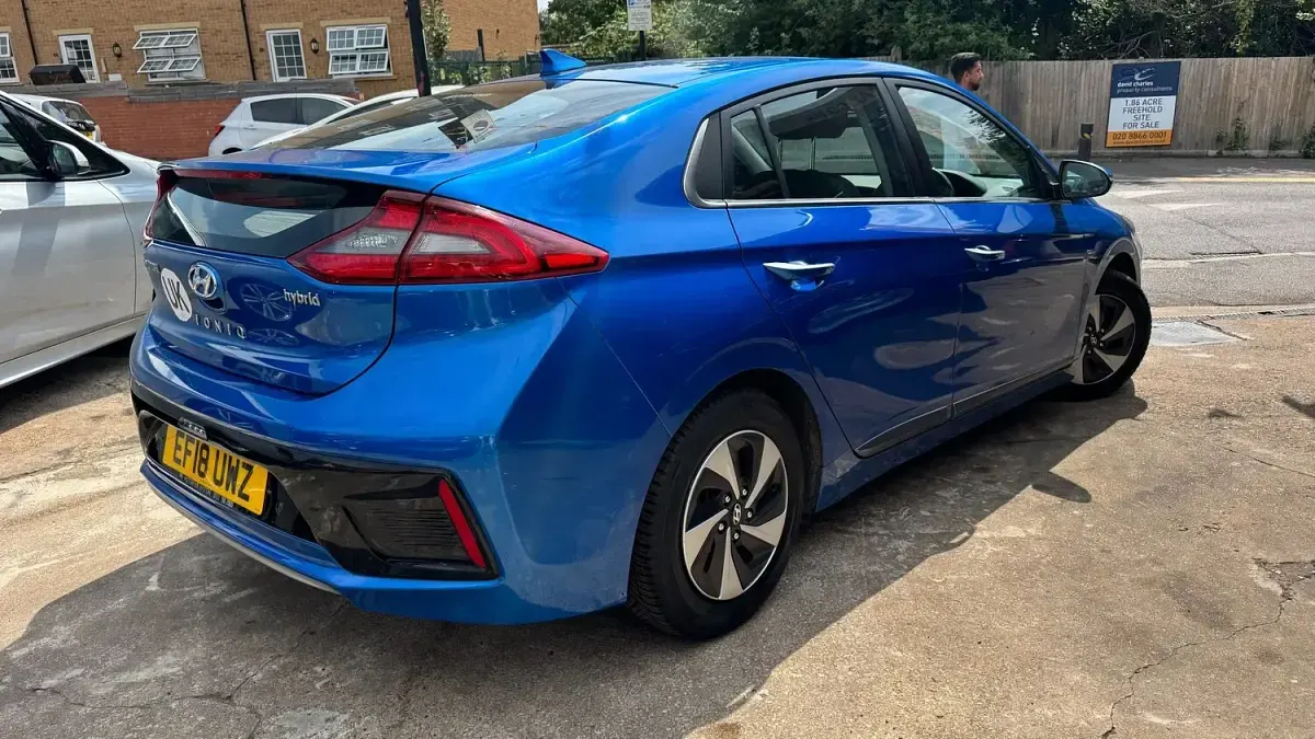 Used Hyundai Ioniq Premium SE 141 HP (103 kW) 2018 Blue Hatchback