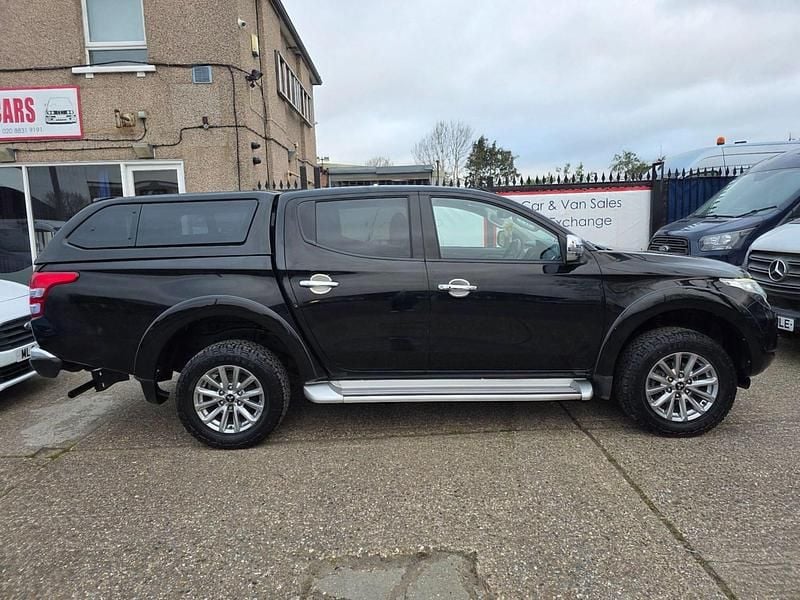 Usado Mitsubishi L200 181 HP (133 kW) 2018 Preto Pickup