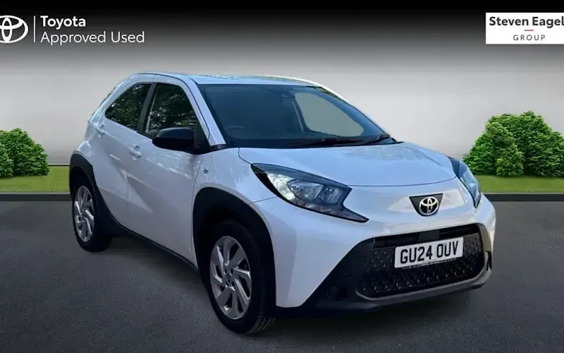 Used Toyota Aygo X PURE 72 HP (52 kW) 2024 SUV