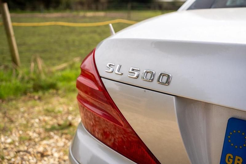 Used Mercedes SL500 302 HP (222 kW) 2005 Silver Cabriolet