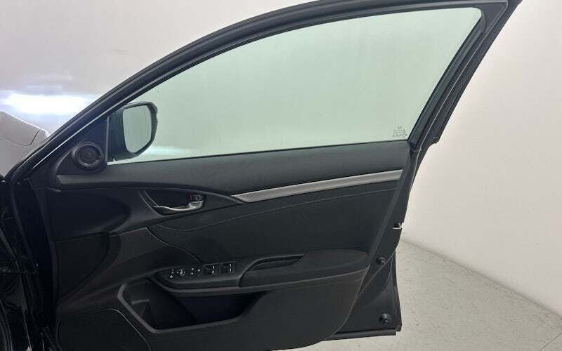 Black Used 2021 Honda Civic SR Hatchback | £13,158 (Fair price) - Image 1/3