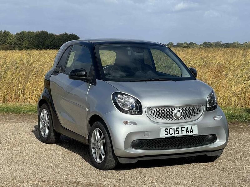 Silver Used 2015 Smart ForTwo Coupé Premium Coupe | £4,695 (Fair price) - Image 1/4