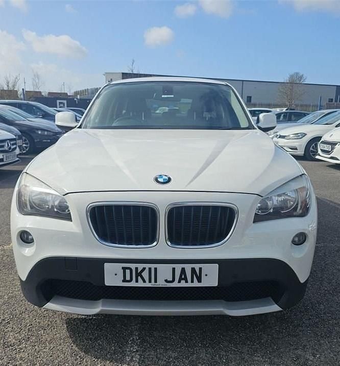 Used BMW X1 Efficient Dynamics 2011 Alpine white SUV