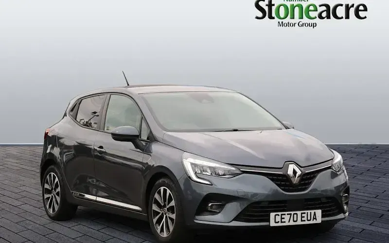 Used Renault Clio Iconic 101 HP (74 kW) 2019 Hatchback