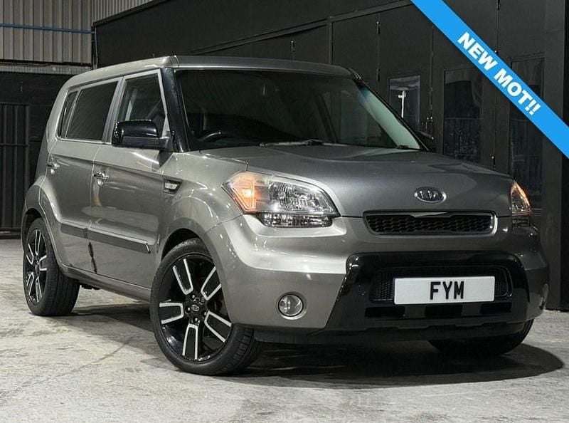 Used Kia Soul 126 HP (92 kW) 2010 Silver SUV