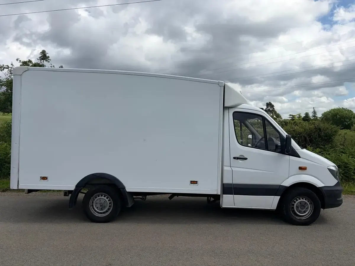 Used Mercedes Sprinter 141 HP (103 kW) 2018 White Van