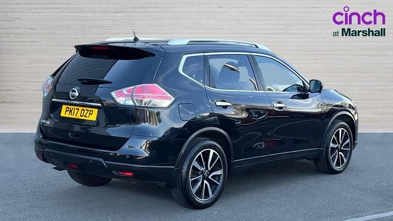 Used Nissan X-Trail N-Vision 163 HP (119 kW) 2017 Black SUV