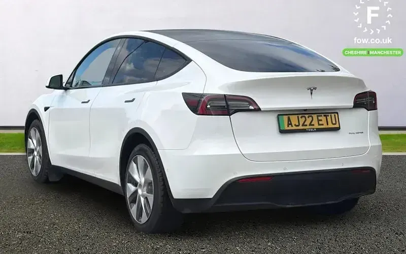 Used Tesla Model Y Long Range AWD 286 kW (389 HP) 2025 SUV