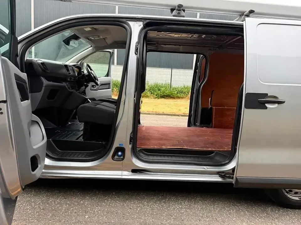 Used Citroën Dispatch 2022 Grey MPV