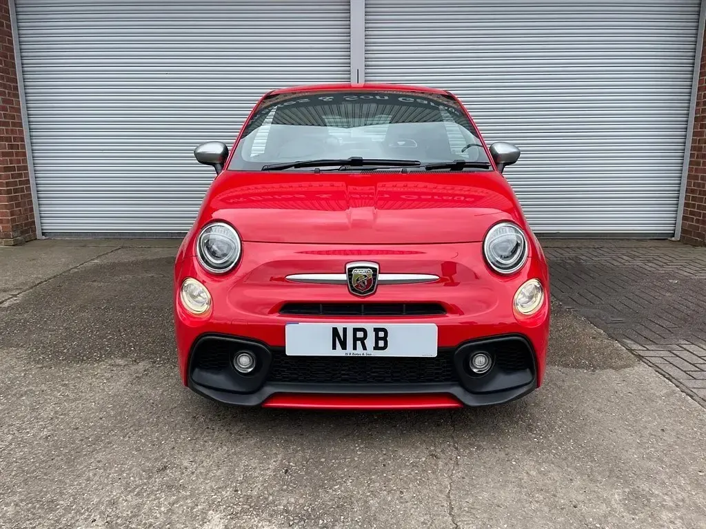 Used Abarth 595 Turismo 165 HP (121 kW) 2018 Red Hatchback