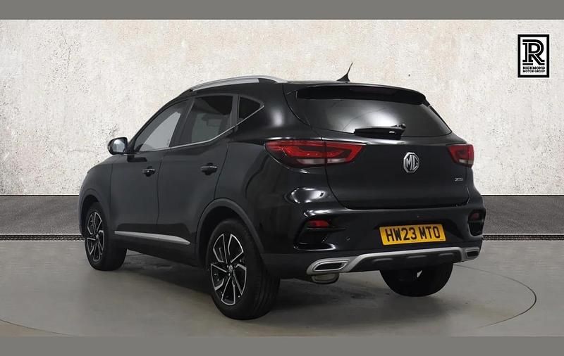 Used MG ZS Exclusive 111 HP (81 kW) 2023 Black SUV